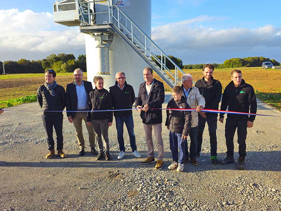 Inauguration parc éolien des Combonnants - Photo de la coupe du ruban inaugural