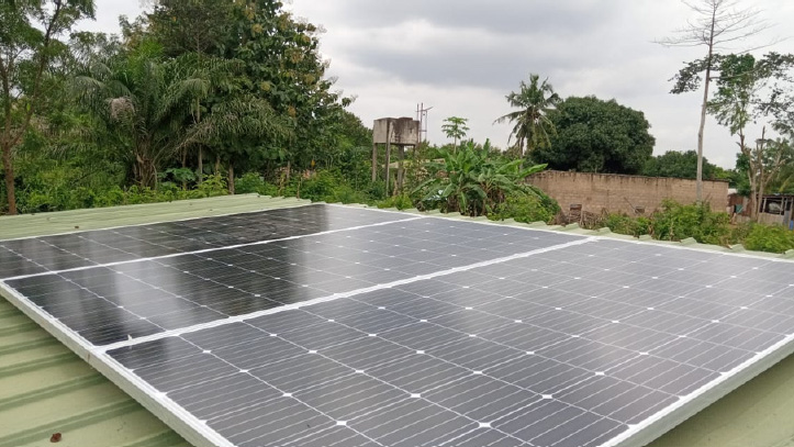 Panneaux solaires au village Sister Kopé - Togo